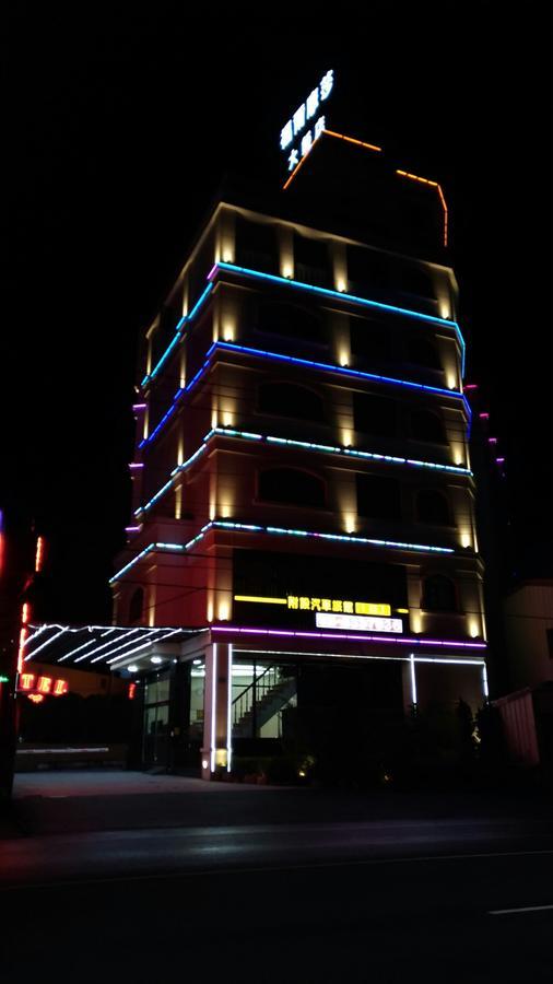 雲林斗六福爾摩莎大飯店 Hotel Exterior foto