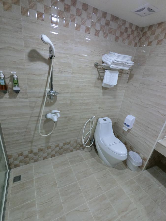 雲林斗六福爾摩莎大飯店 Hotel Exterior foto